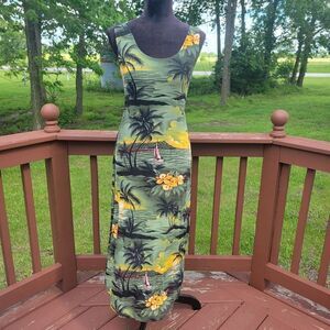 Janana's Women's Green Yellow Tropical Print Sleeveless Scoop Neck Maxi Dress